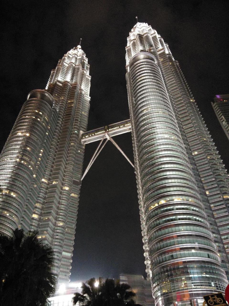 Hotel Tuxedo Kl No.1 Rooftop Pool W Skyscraper Views Kuala Lumpur Exterior foto